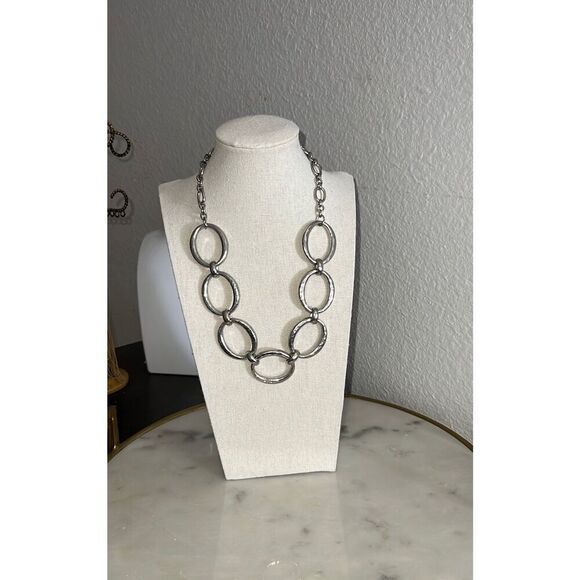 Chico’s necklace hammered metal silver tone chain circles choker EUC - Picture 1 of 5